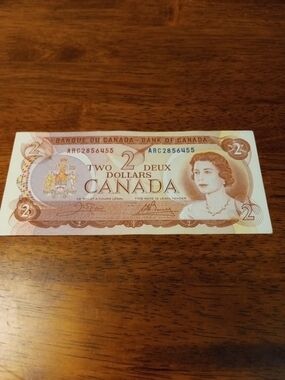 Vintage Canadian Two Dollar Banknote - Brown 1974 Great Condition
